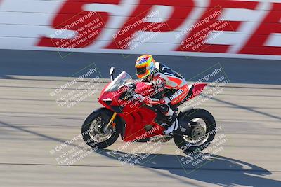 media/Jan-21-2022-Fastrack Riders (Fri) [[90b5309cc6]]/Level 1/Session 1 Front Straight/